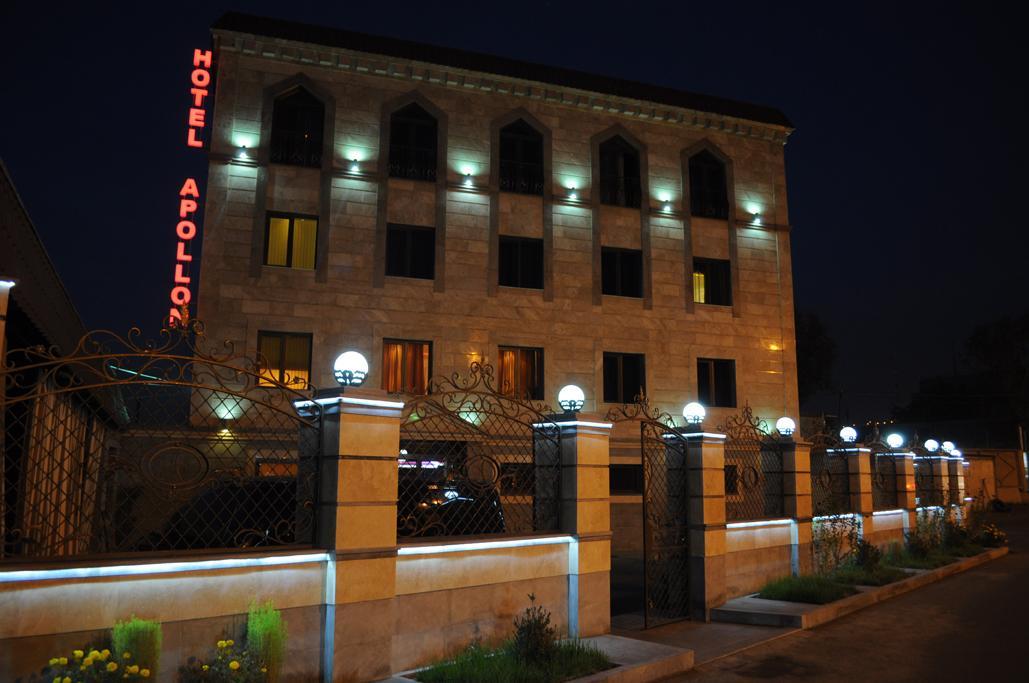 Hotel Apollon Jerevan Buitenkant foto